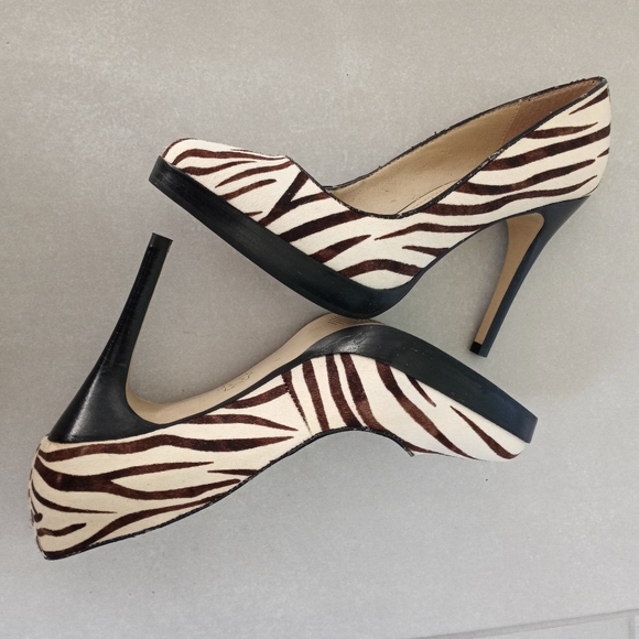 Steve Madden Rummble Calf Hair Zebra Print Heel - Picture 7 of 12